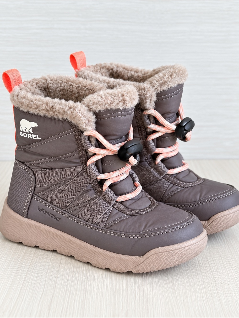 Sorel Girls Whitney II Short Lace Waterproof Winter Boots Gray Pink Size 13